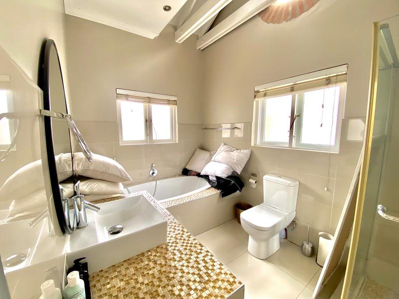 To Let 3 Bedroom Property for Rent in Broadacres Gauteng