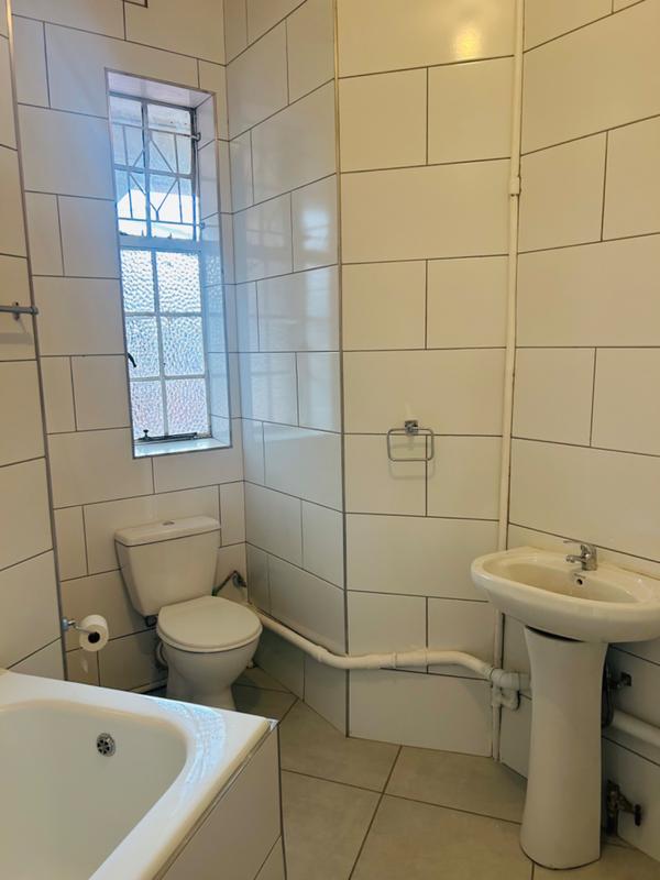 To Let 2 Bedroom Property for Rent in Kensington Gauteng
