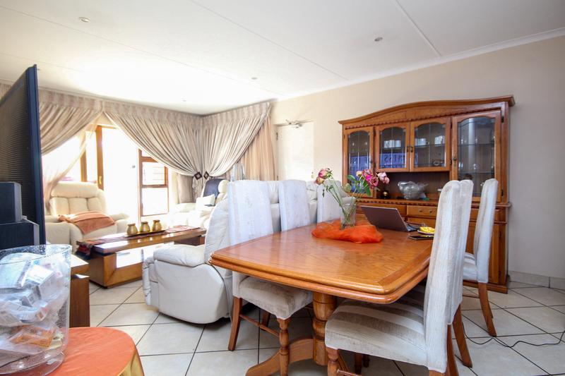 3 Bedroom Property for Sale in Thatchfield Gauteng