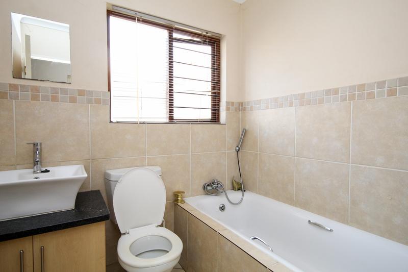 3 Bedroom Property for Sale in Thatchfield Gauteng