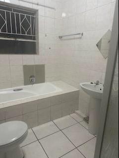 To Let 2 Bedroom Property for Rent in Vorna Valley Gauteng