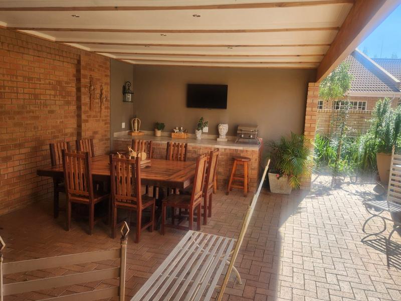 4 Bedroom Property for Sale in Greenhills Gauteng