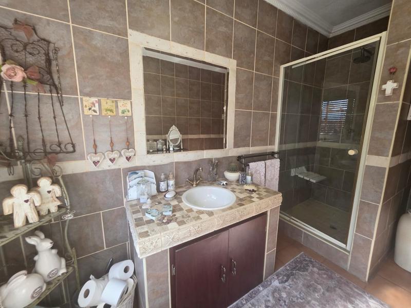 4 Bedroom Property for Sale in Greenhills Gauteng