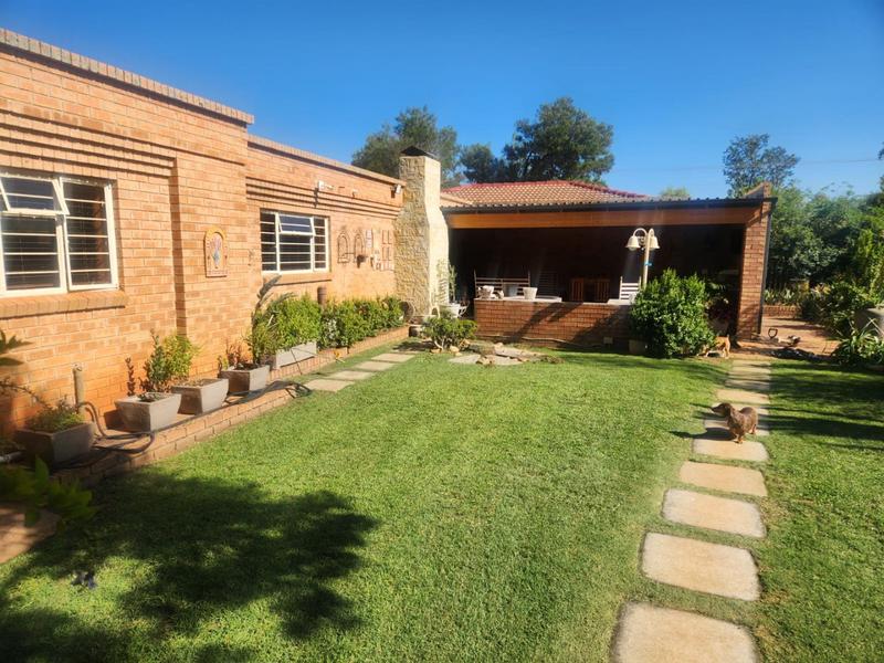 4 Bedroom Property for Sale in Greenhills Gauteng