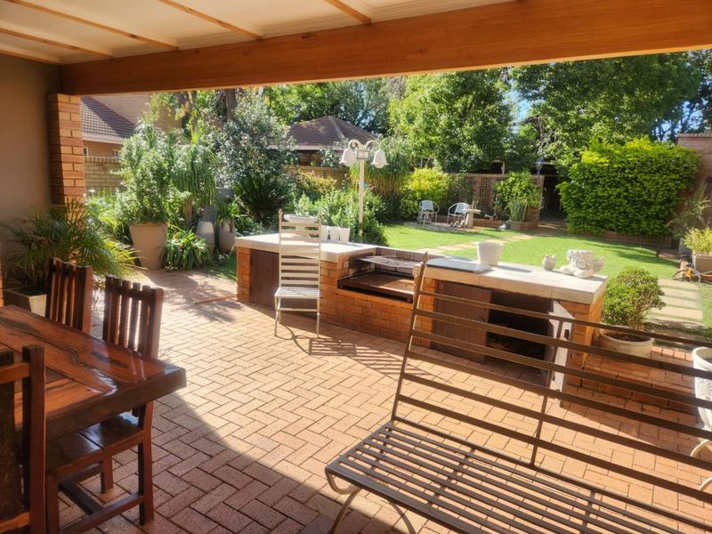 4 Bedroom Property for Sale in Greenhills Gauteng