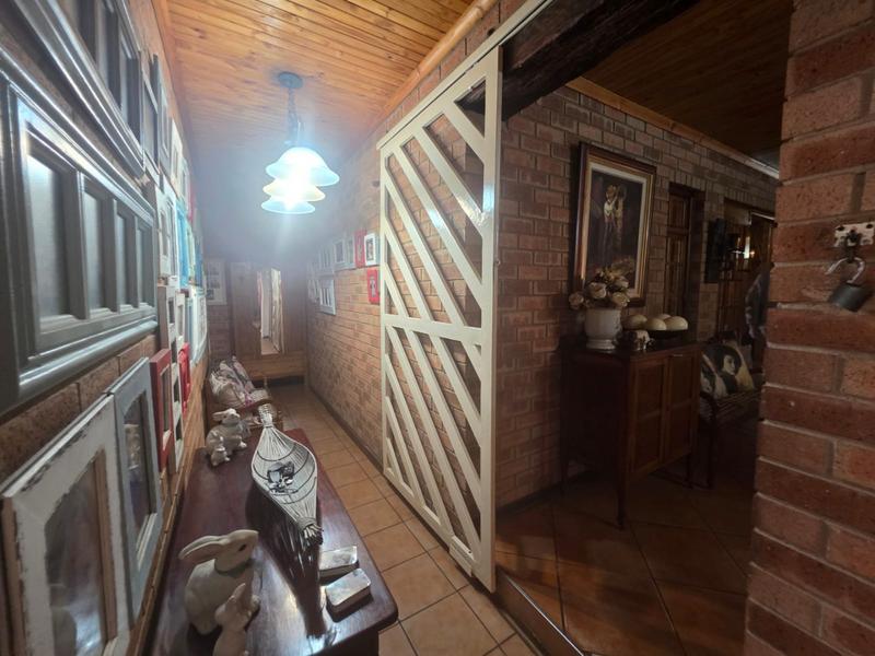 4 Bedroom Property for Sale in Greenhills Gauteng