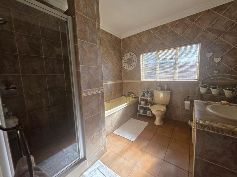 4 Bedroom Property for Sale in Greenhills Gauteng