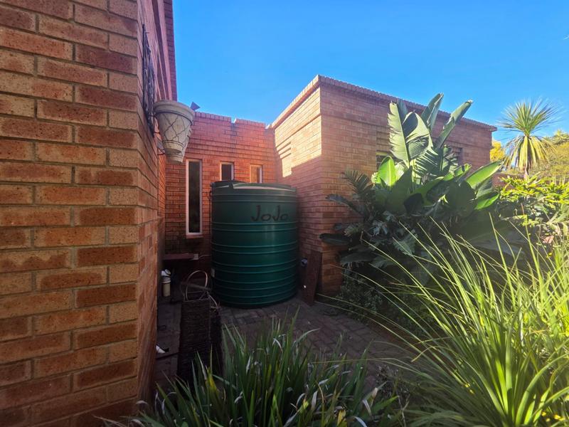 4 Bedroom Property for Sale in Greenhills Gauteng