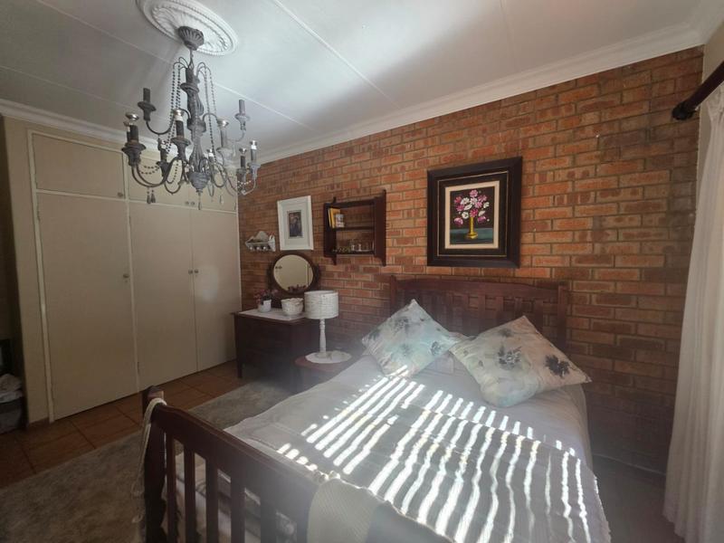 4 Bedroom Property for Sale in Greenhills Gauteng