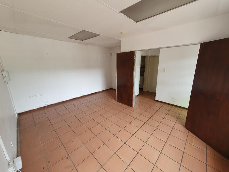 To Let Commercial Property for Rent in Hennopspark Gauteng