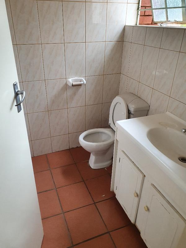 To Let Commercial Property for Rent in Hennopspark Gauteng