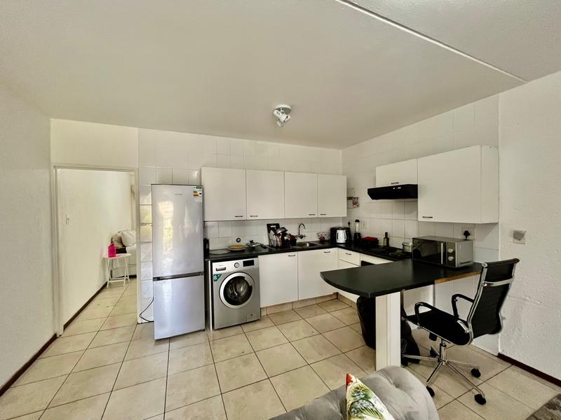1 Bedroom Property for Sale in Morningside Gauteng