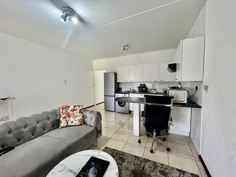 1 Bedroom Property for Sale in Morningside Gauteng