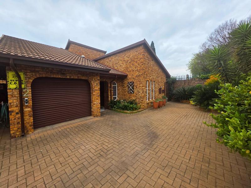 3 Bedroom Property for Sale in Glen Marais Gauteng