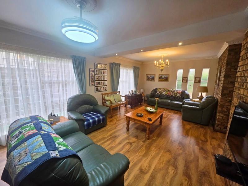 3 Bedroom Property for Sale in Glen Marais Gauteng