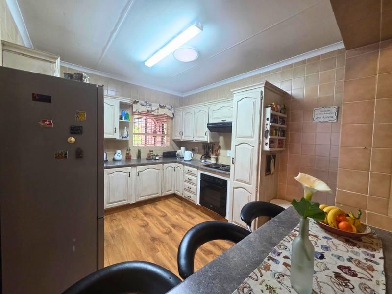 3 Bedroom Property for Sale in Glen Marais Gauteng