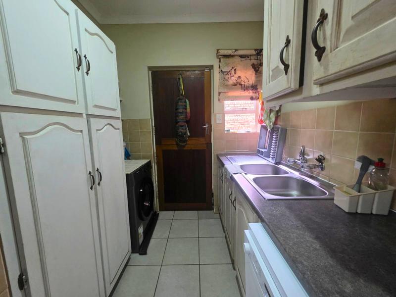 3 Bedroom Property for Sale in Glen Marais Gauteng