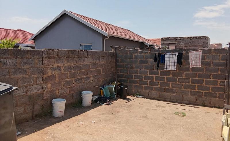 2 Bedroom Property for Sale in Fleurhof Gauteng
