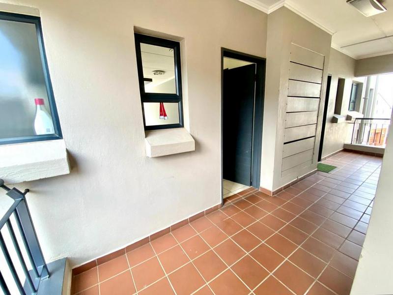 2 Bedroom Property for Sale in Oakdene Gauteng