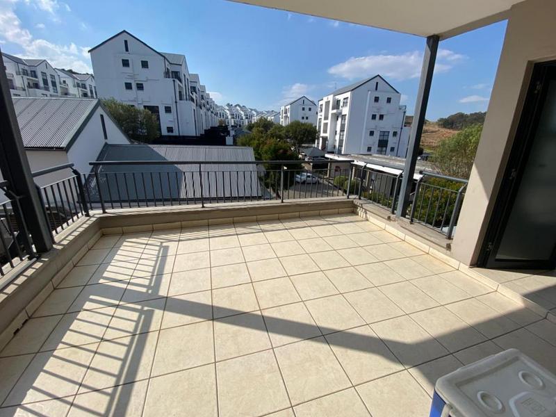2 Bedroom Property for Sale in Oakdene Gauteng