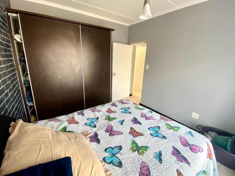 2 Bedroom Property for Sale in Oakdene Gauteng