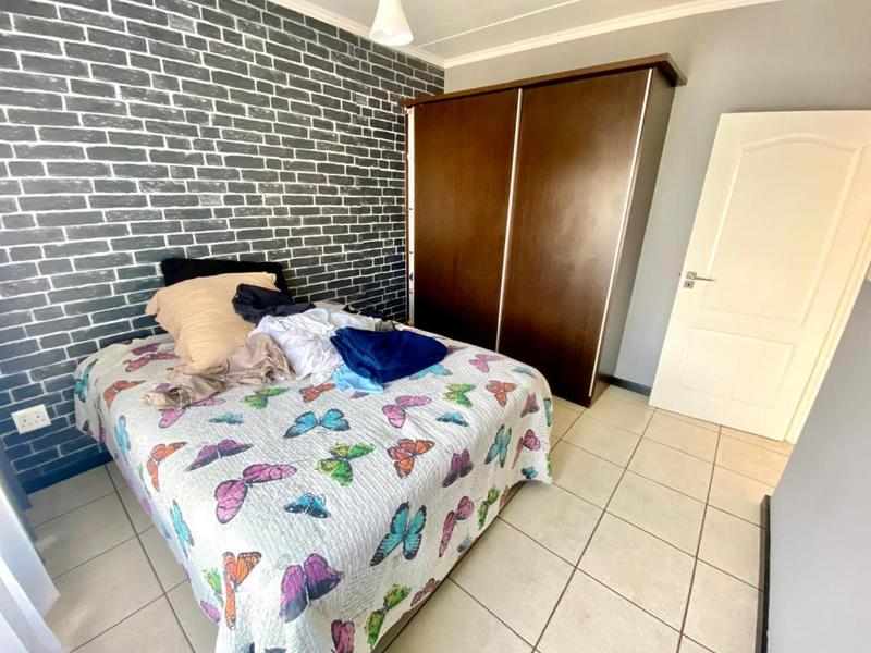 2 Bedroom Property for Sale in Oakdene Gauteng