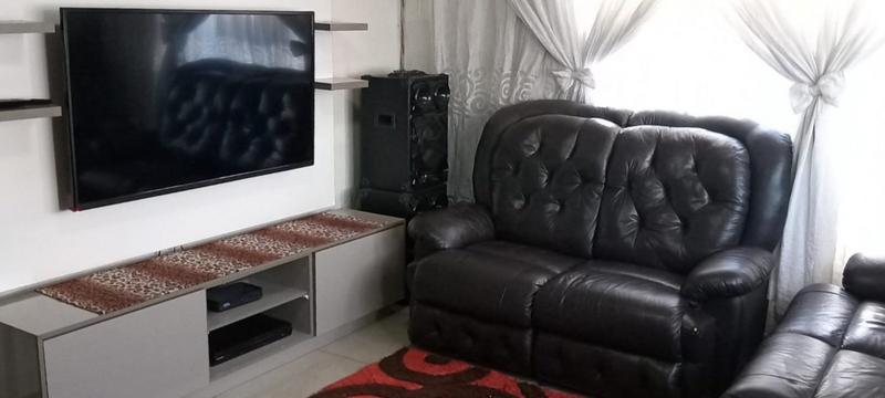 3 Bedroom Property for Sale in Protea North Gauteng