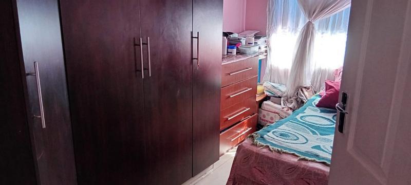 3 Bedroom Property for Sale in Protea North Gauteng