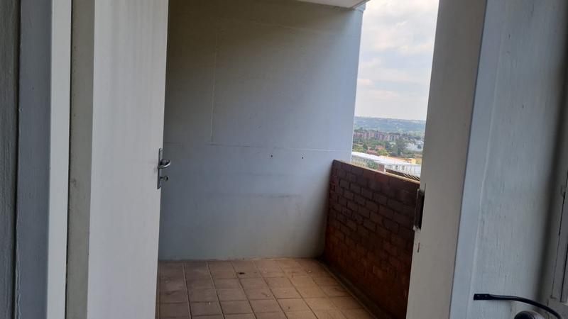 To Let 2 Bedroom Property for Rent in Bedford Gardens Gauteng