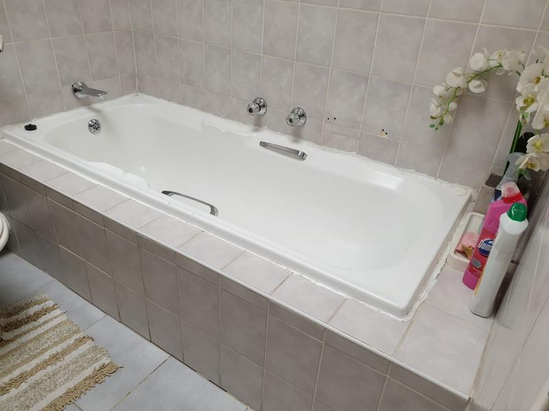 2 Bedroom Property for Sale in Marais Steyn Park Gauteng