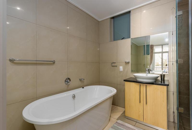 1 Bedroom Property for Sale in Sandton Central Gauteng