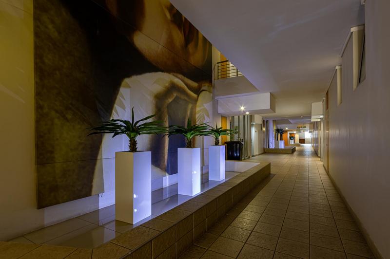 1 Bedroom Property for Sale in Sandton Central Gauteng