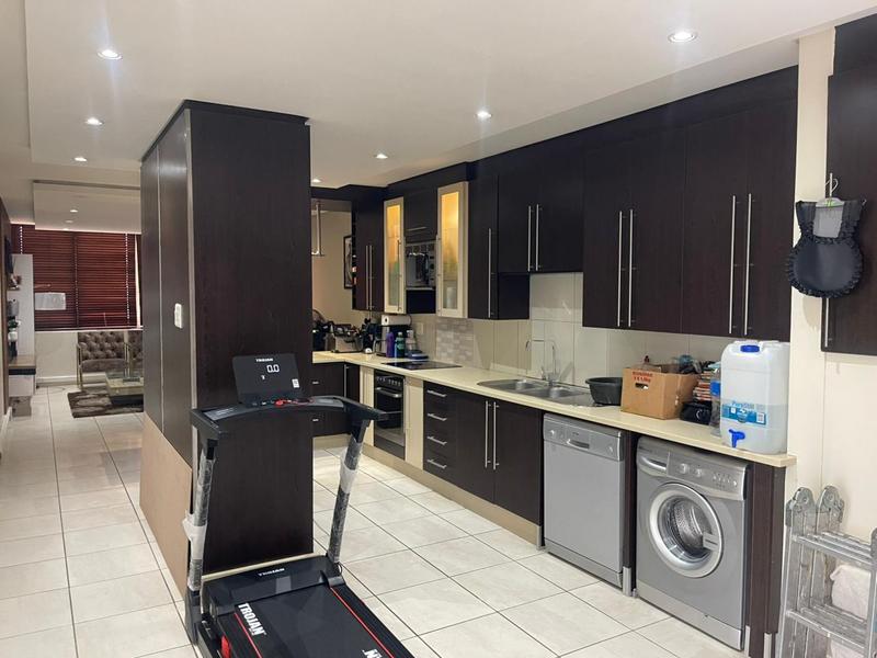 2 Bedroom Property for Sale in Bedfordview Gauteng