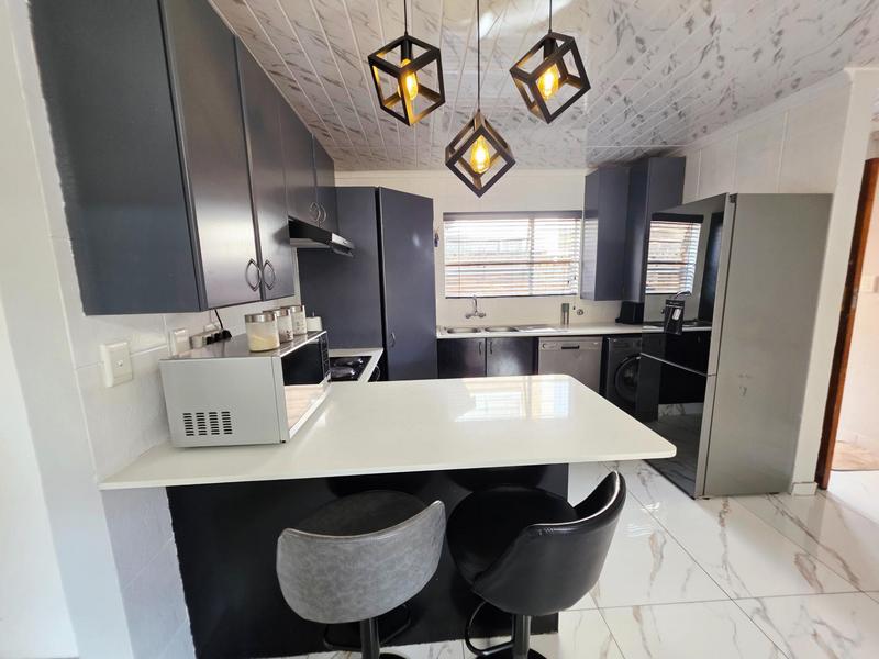3 Bedroom Property for Sale in Glen Marais Gauteng