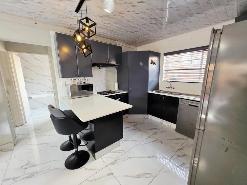 3 Bedroom Property for Sale in Glen Marais Gauteng