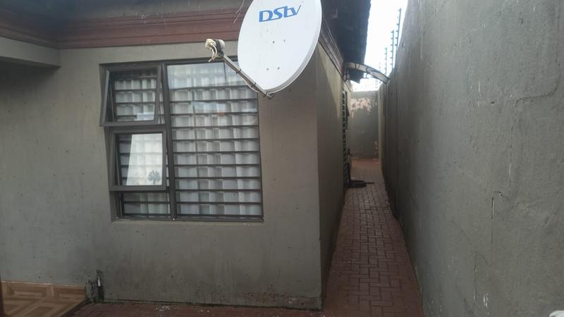 3 Bedroom Property for Sale in Klipspruit Gauteng