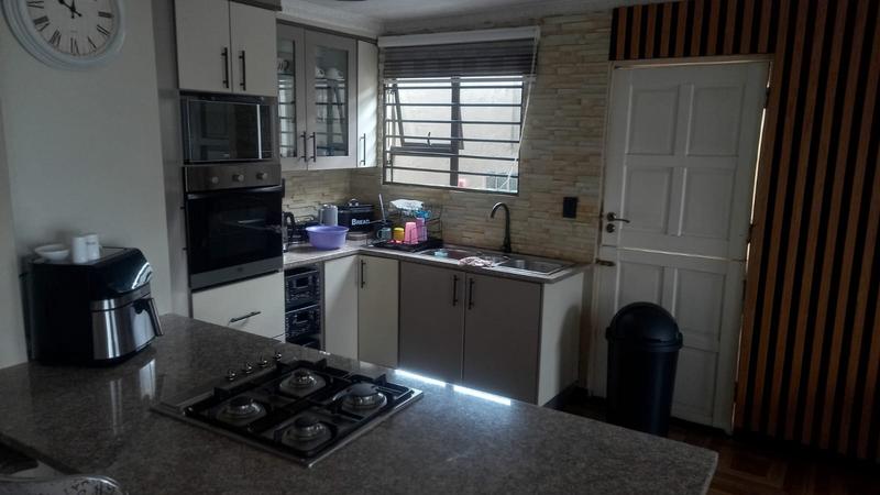 3 Bedroom Property for Sale in Klipspruit Gauteng