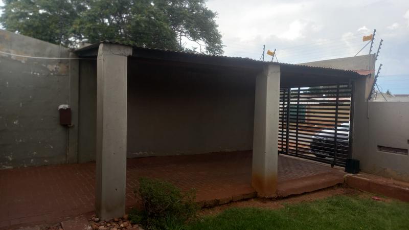 3 Bedroom Property for Sale in Klipspruit Gauteng