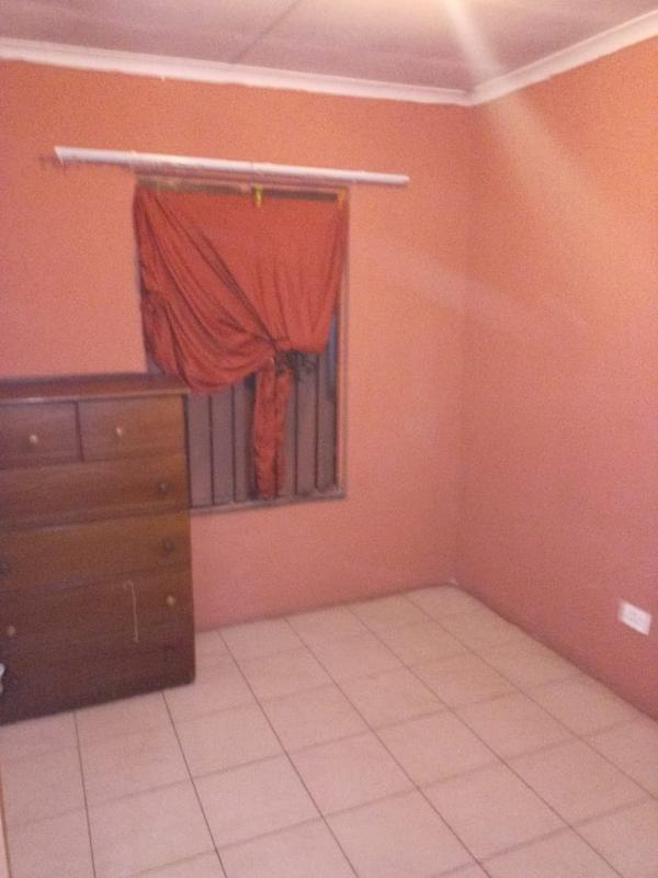 3 Bedroom Property for Sale in Protea North Gauteng