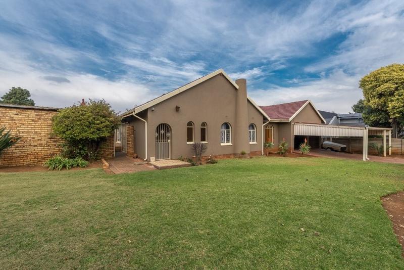 4 Bedroom Property for Sale in Albemarle Ext 2 Gauteng