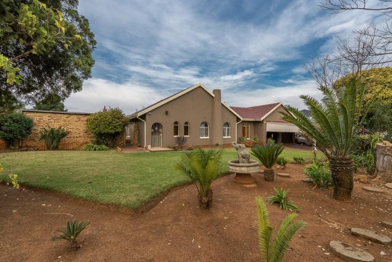 4 Bedroom Property for Sale in Albemarle Ext 2 Gauteng
