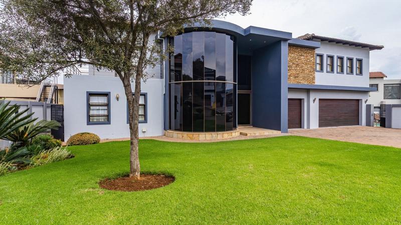 5 Bedroom Property for Sale in Aspen Hills Gauteng