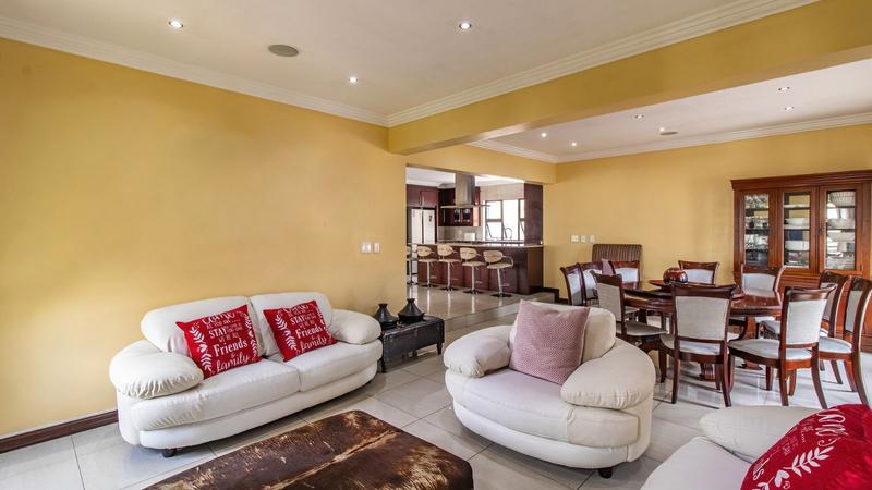 5 Bedroom Property for Sale in Aspen Hills Gauteng