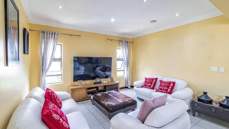 5 Bedroom Property for Sale in Aspen Hills Gauteng