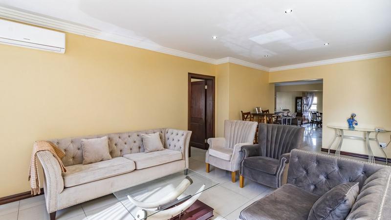 5 Bedroom Property for Sale in Aspen Hills Gauteng