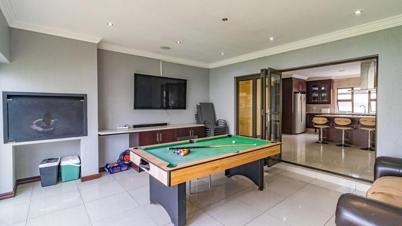 5 Bedroom Property for Sale in Aspen Hills Gauteng