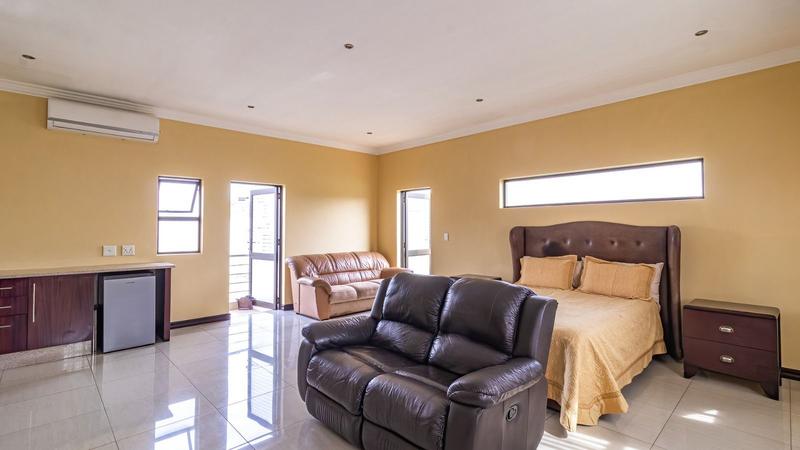 5 Bedroom Property for Sale in Aspen Hills Gauteng