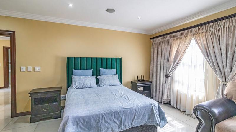 5 Bedroom Property for Sale in Aspen Hills Gauteng