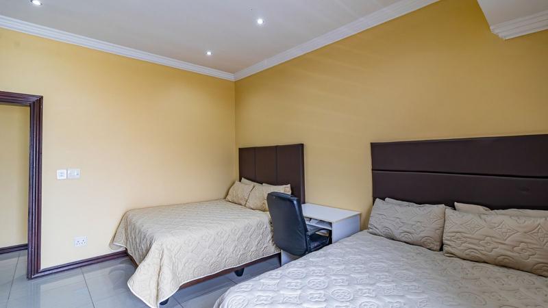 5 Bedroom Property for Sale in Aspen Hills Gauteng