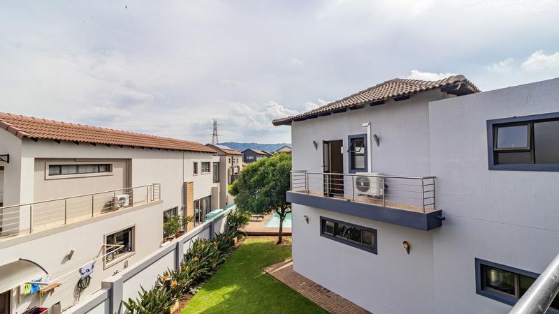 5 Bedroom Property for Sale in Aspen Hills Gauteng